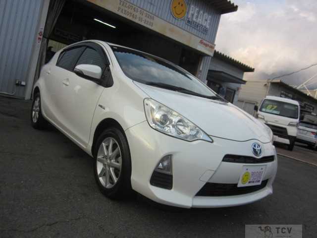 2013 Toyota AQUA