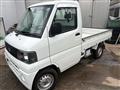 2004 Mitsubishi Minicab Truck