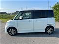 2011 Nissan ROOX