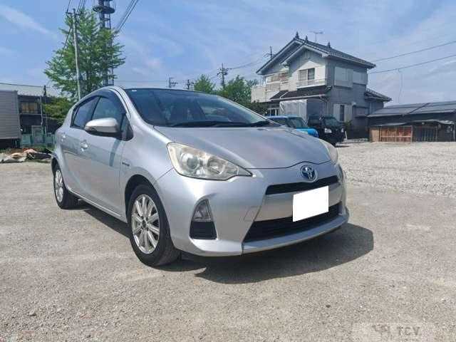 2012 Toyota AQUA