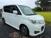 2014 Mitsubishi Delica