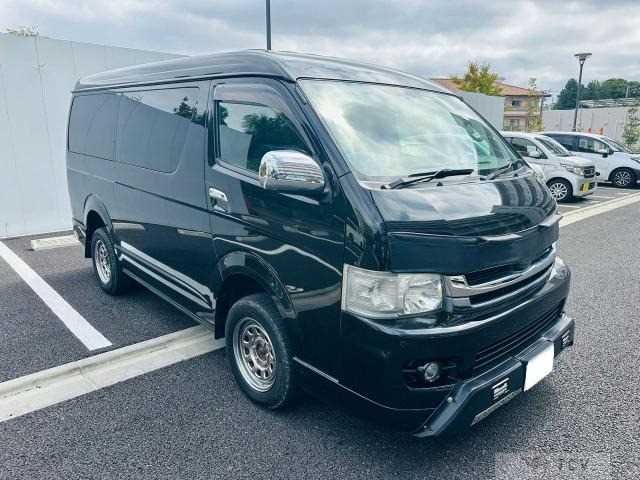 2010 Toyota Hiace Wagon
