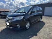 2013 Nissan Serena