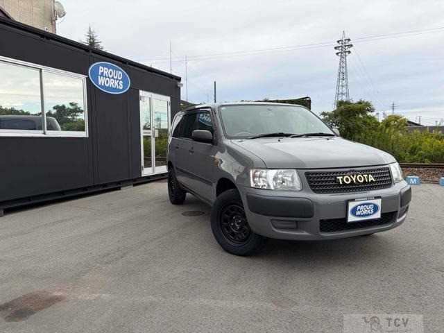 2012 Toyota Succeed Van
