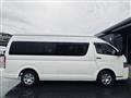 2022 Toyota Hiace Commuter