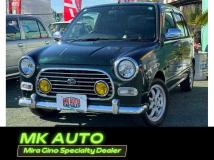 2001 Daihatsu Miragino