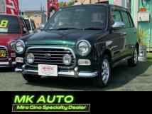 2004 Daihatsu Miragino