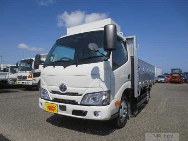 2022 Toyota Dyna Truck