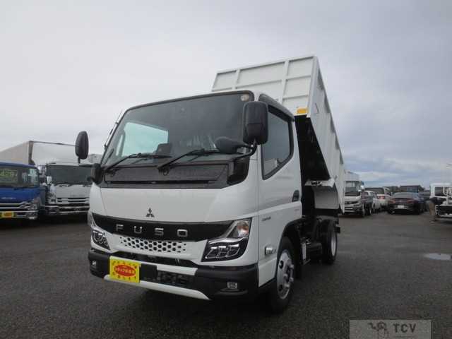 2025 Mitsubishi Canter