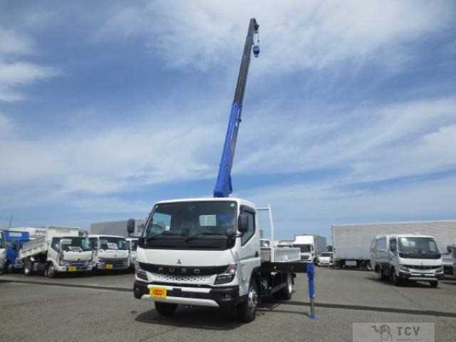 2025 Mitsubishi Canter