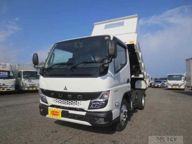2025 Mitsubishi Canter