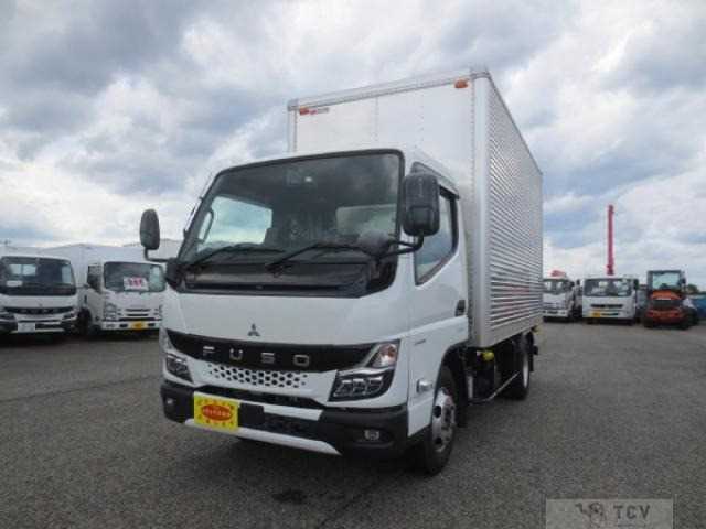 2022 Mitsubishi Canter