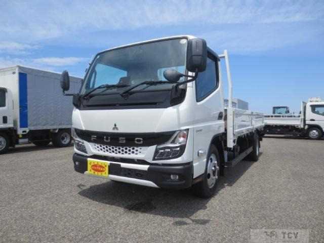2025 Mitsubishi Canter