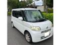 2011 Daihatsu Tanto
