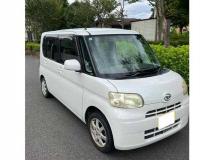 2011 Daihatsu Tanto