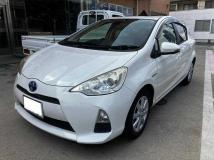 2013 Toyota AQUA