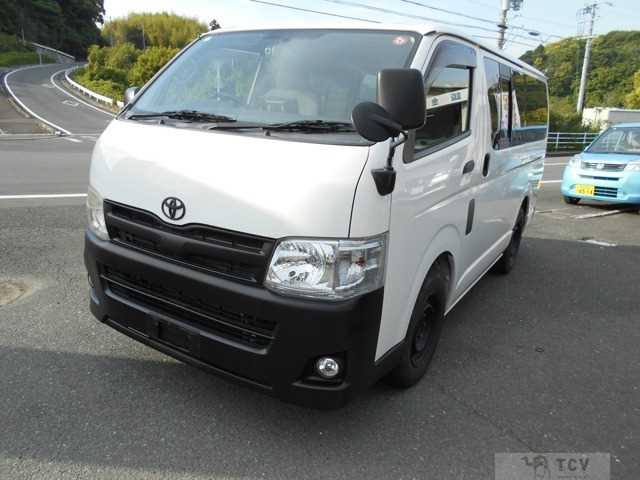 2011 Toyota Regiusace Van