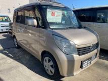2011 Nissan ROOX