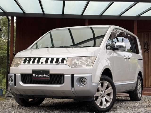 2009 Mitsubishi Delica D5
