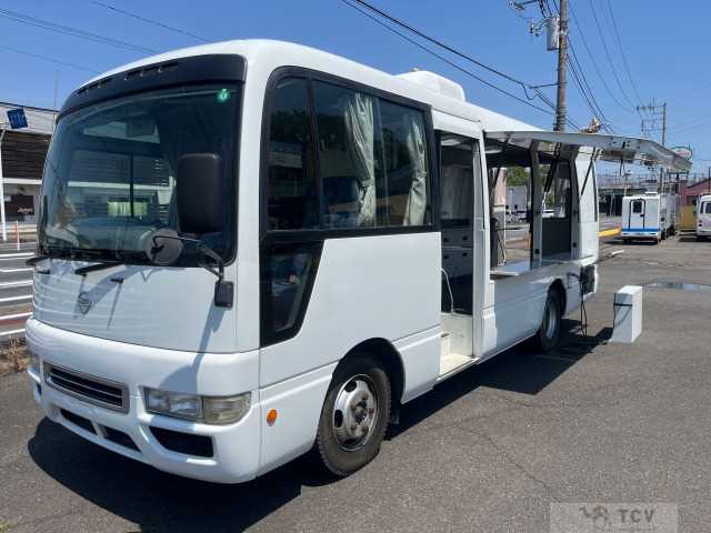 2005 Nissan Civilian Bus