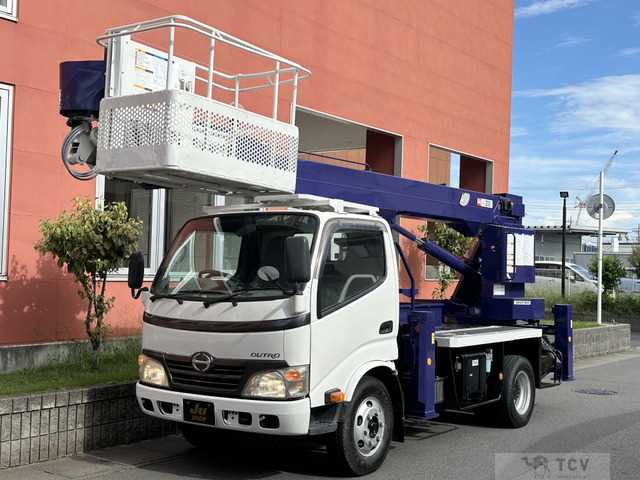 2011 Hino Dutro