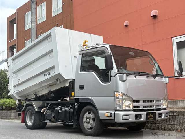 2011 Isuzu Isuzu Others