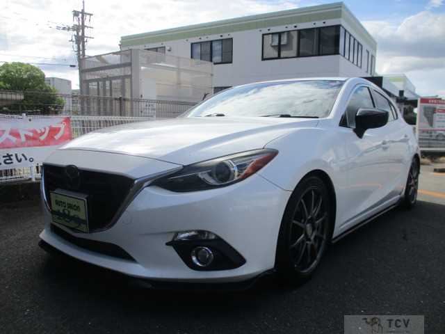 2014 Mazda Axela