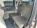 2011 Daihatsu Tanto