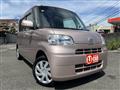 2011 Daihatsu Tanto
