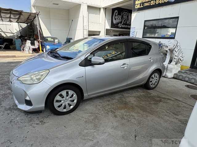 2012 Toyota AQUA