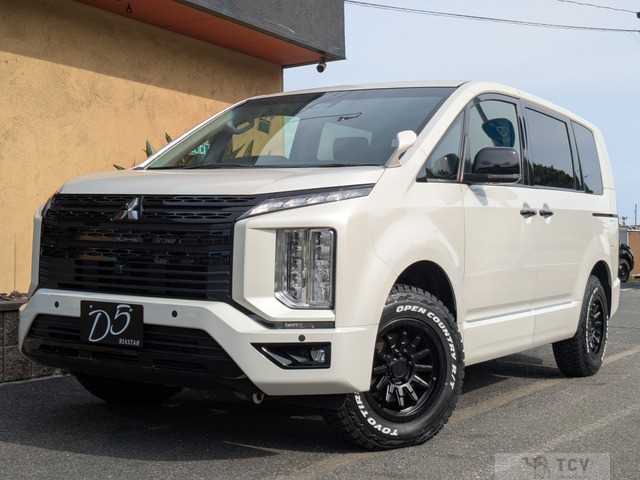 2019 Mitsubishi Delica D5
