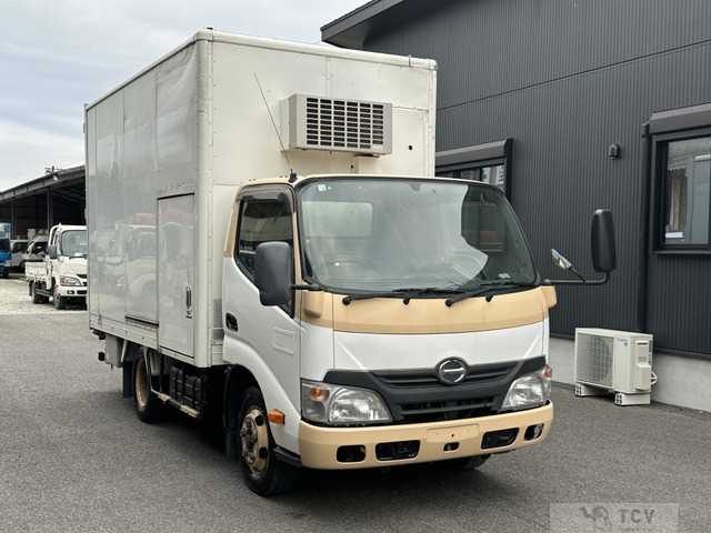 2012 Hino Dutro