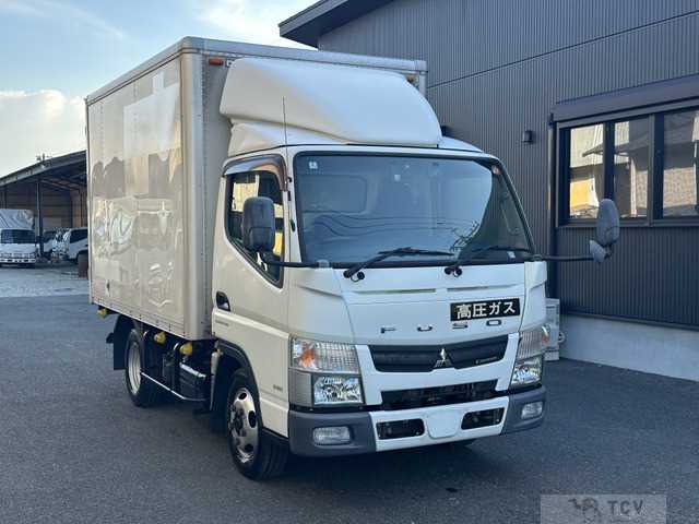 2016 Mitsubishi Canter