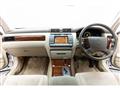 2000 Toyota Crown Majesta
