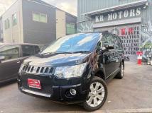 2014 Mitsubishi Delica D5