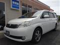 2005 Toyota Isis