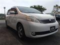 2005 Toyota Isis