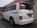 2005 Toyota Isis