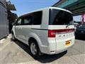 2012 Mitsubishi Delica D5