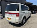 2012 Mitsubishi Delica D5
