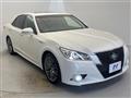2013 Toyota Crown Hybrid