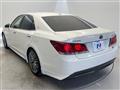 2013 Toyota Crown Hybrid