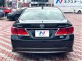 2013 Toyota Crown Hybrid