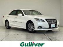 2015 Toyota Crown Royal Series