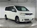 2007 Nissan Serena
