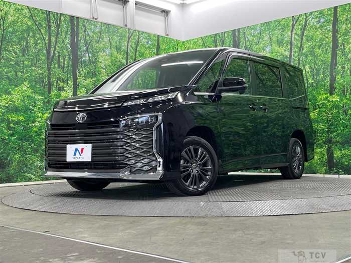 2023 Toyota Voxy
