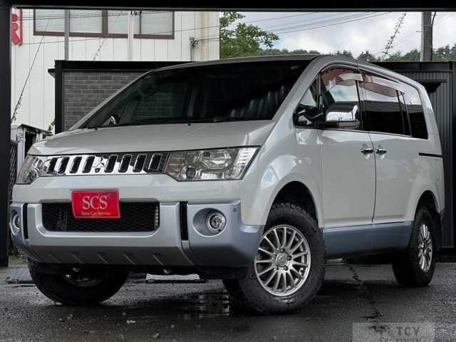 2009 Mitsubishi Delica D5