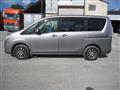 2011 Nissan Serena