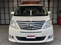 2013 Toyota Alphard G