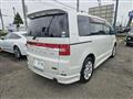 2007 Mitsubishi Delica D5